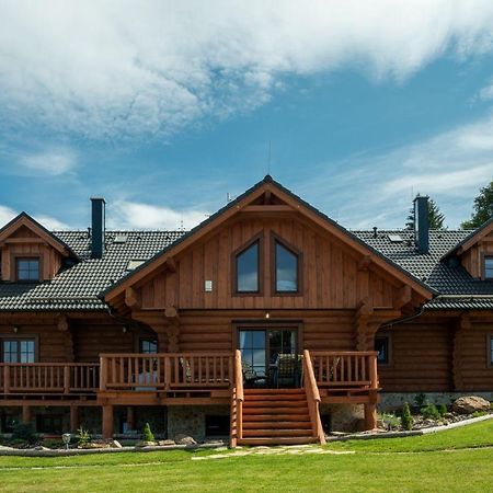 Apartmany Srub Vytonka Lipno เชดนีวีตอน ภายนอก รูปภาพ