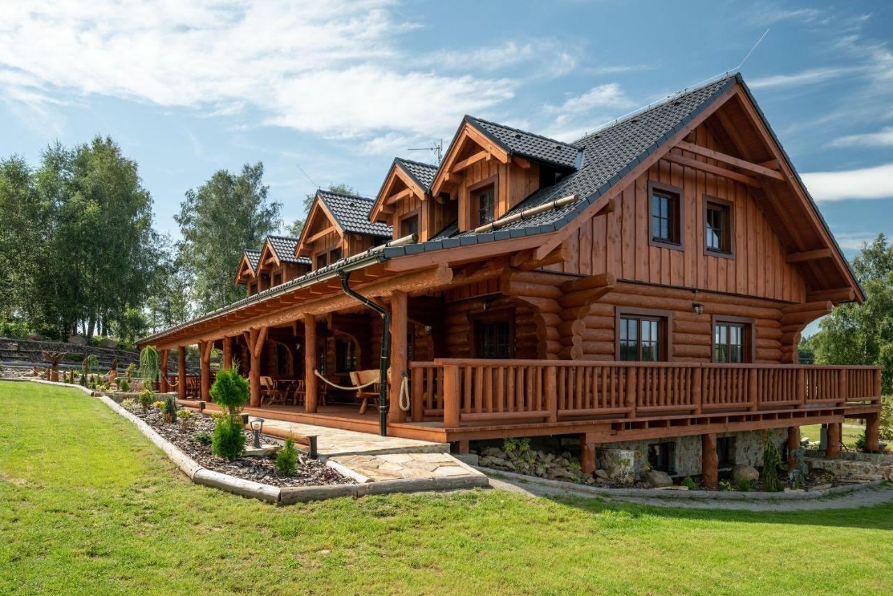 Apartmany Srub Vytonka Lipno เชดนีวีตอน ภายนอก รูปภาพ