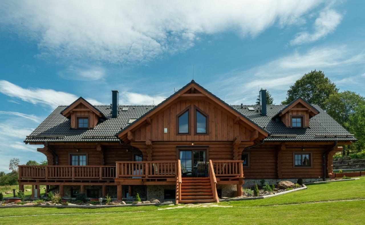 Apartmany Srub Vytonka Lipno เชดนีวีตอน ภายนอก รูปภาพ