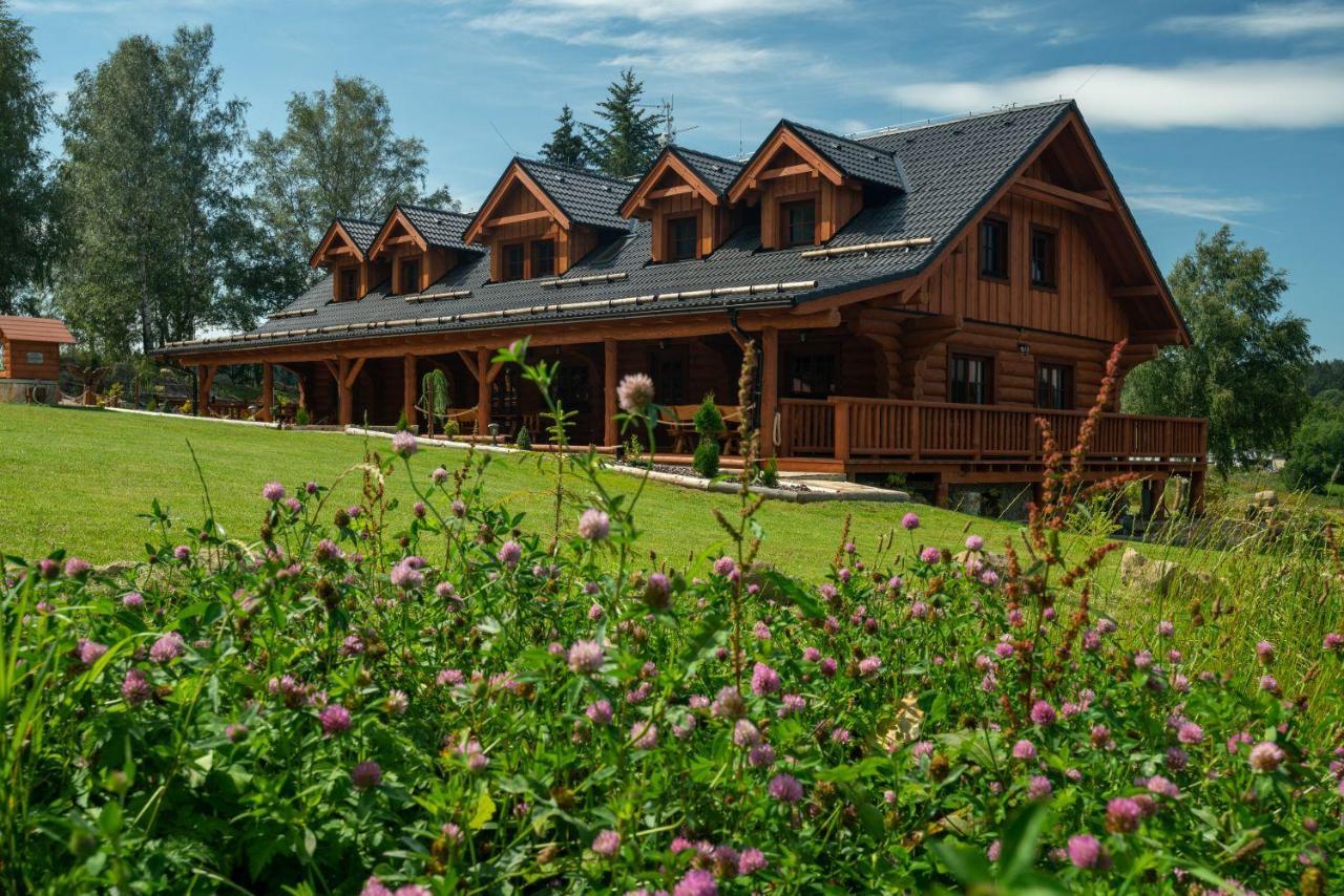 Apartmany Srub Vytonka Lipno เชดนีวีตอน ภายนอก รูปภาพ