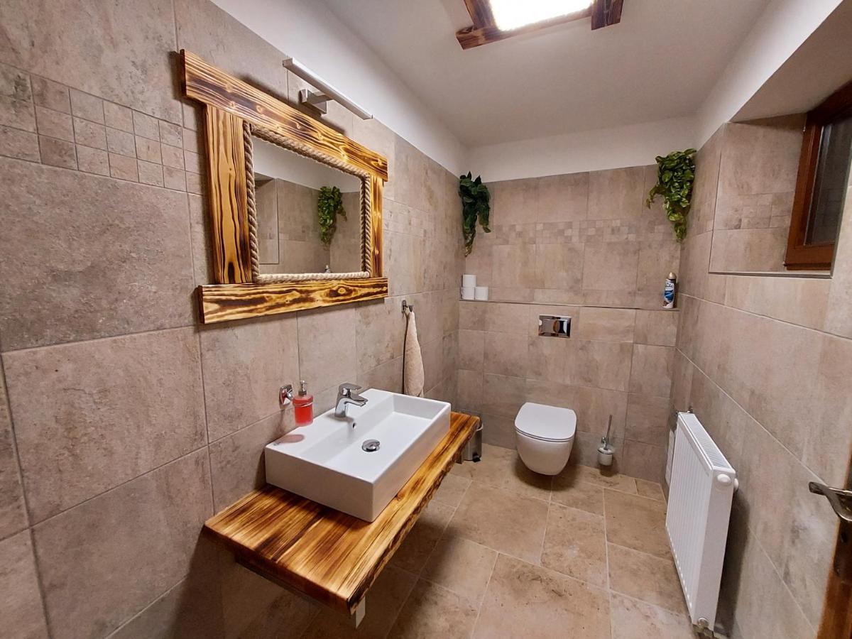 Apartmany Srub Vytonka Lipno เชดนีวีตอน ภายนอก รูปภาพ