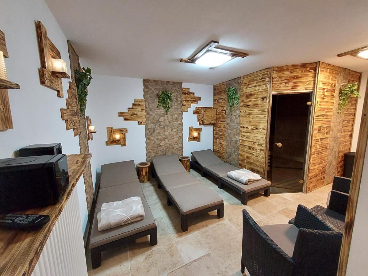 Apartmany Srub Vytonka Lipno เชดนีวีตอน ภายนอก รูปภาพ