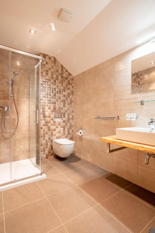 Apartmany Srub Vytonka Lipno เชดนีวีตอน ภายนอก รูปภาพ